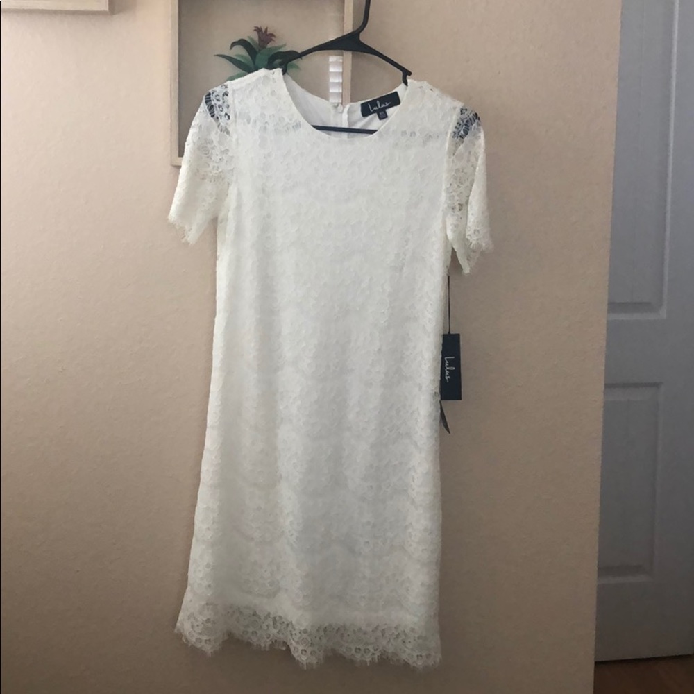Lulu’s White Lace Dress *perfect for brides!*